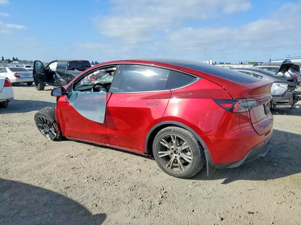 2024 TESLA MODEL Y 2