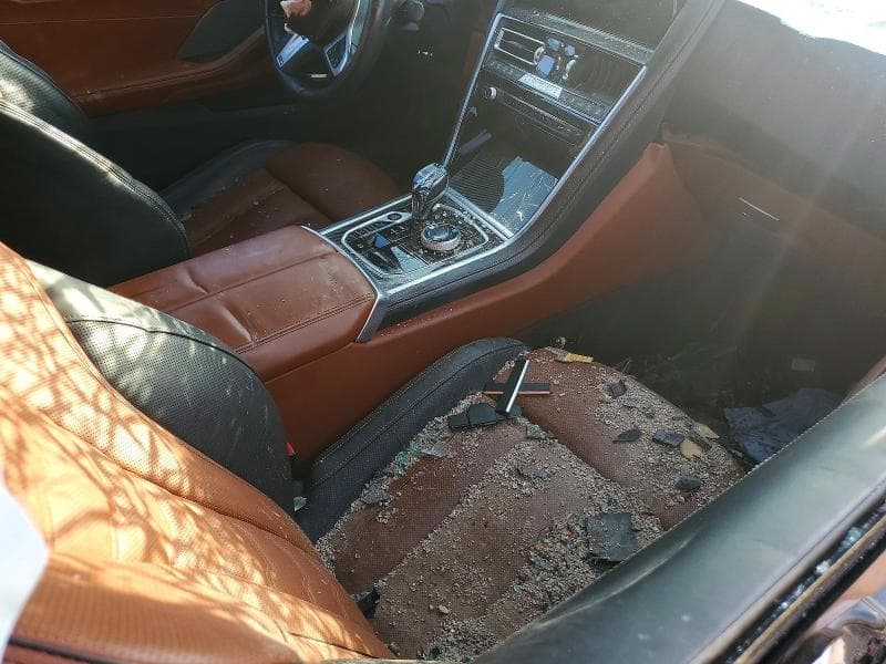 2022 BMW M850XI 10