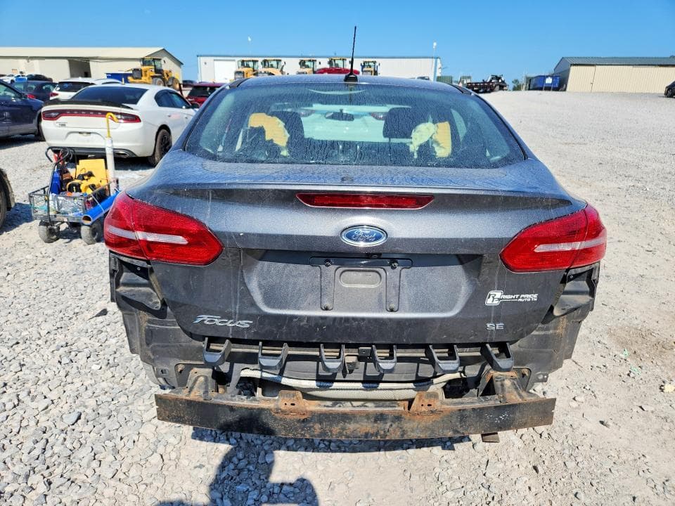 2018 FORD FOCUS SE 6