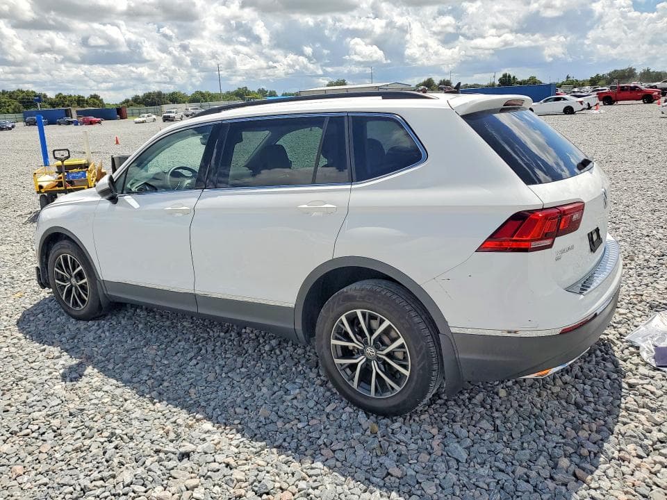 2021 VOLKSWAGEN TIGUAN SE 2