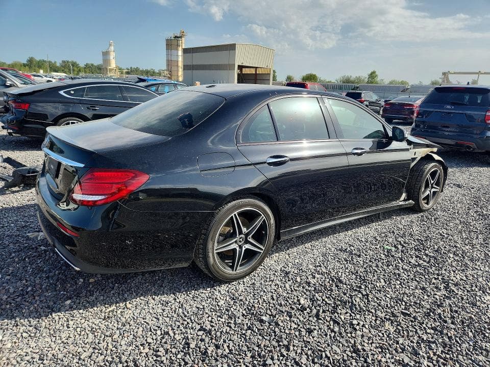2018 MERCEDES-BENZ E 300 3