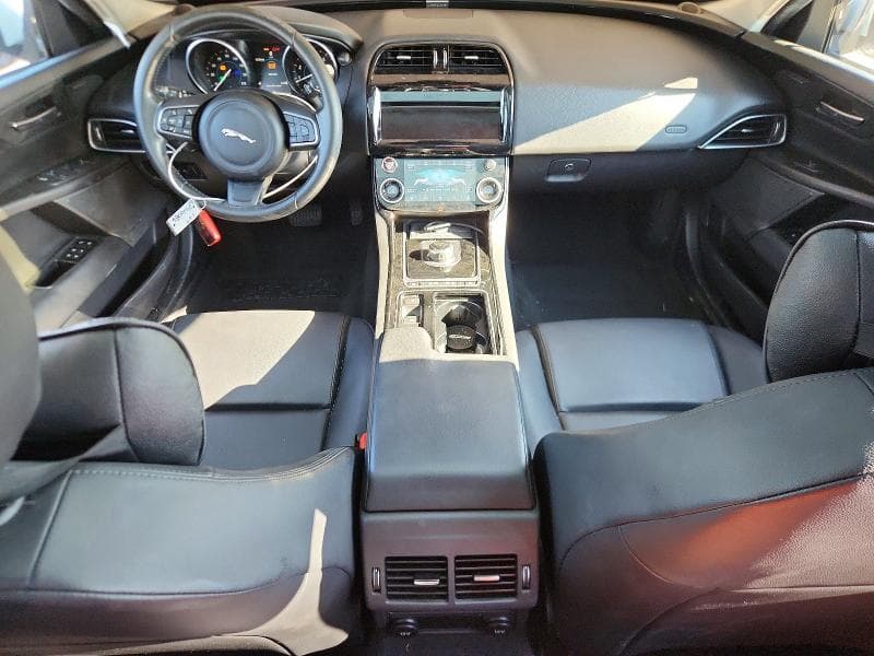 2018 JAGUAR XE PREMIUM 8