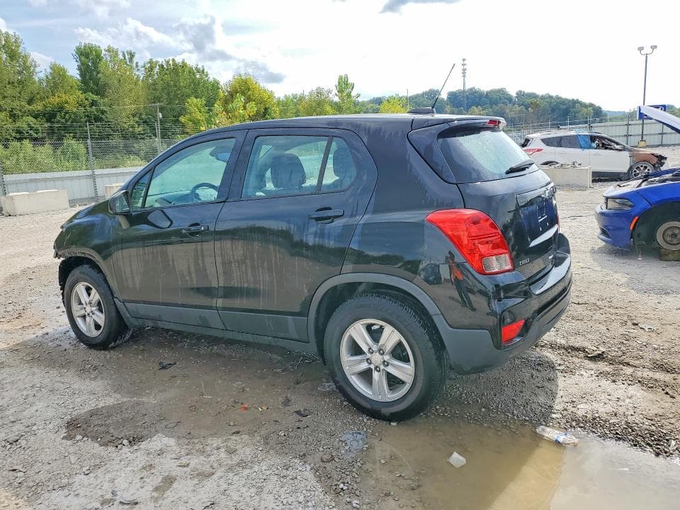 2020 CHEVROLET TRAX LS 2