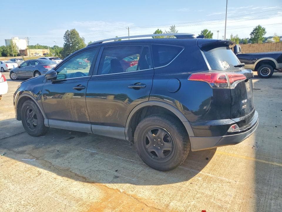 2018 TOYOTA RAV4 LE 2