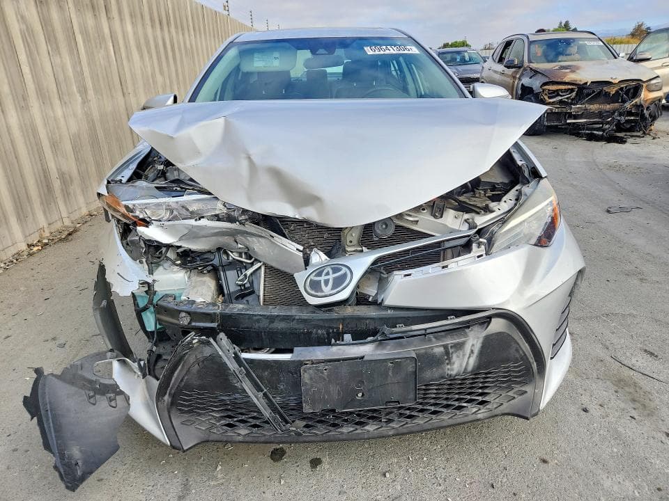 2017 TOYOTA COROLLA SE 5