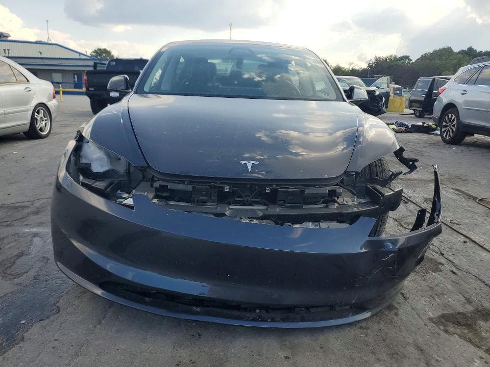 2025 TESLA MODEL 3 5