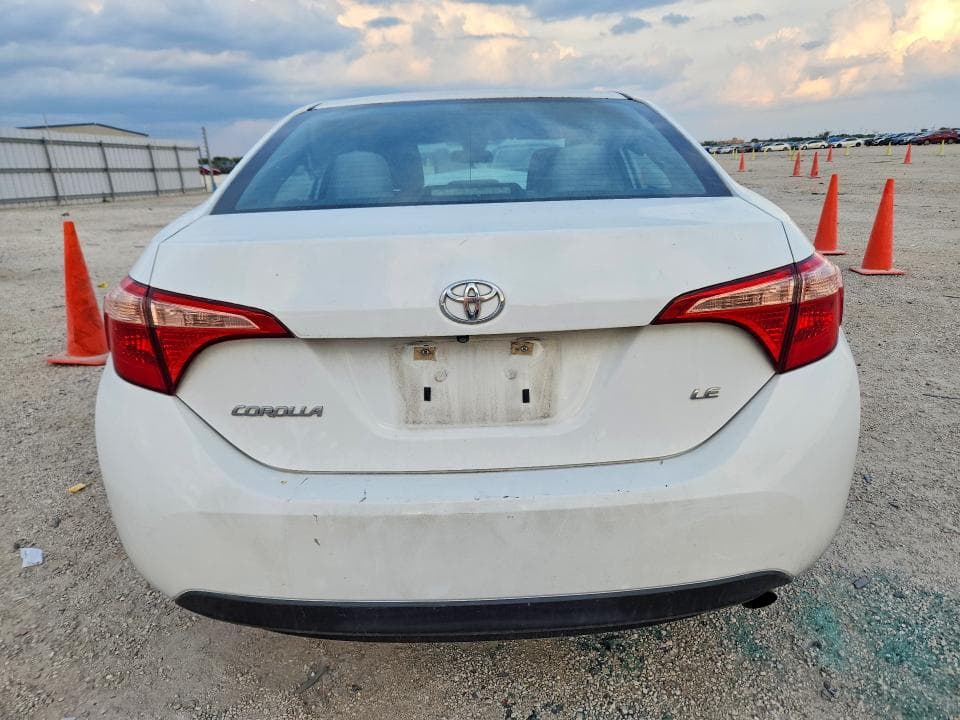 2017 TOYOTA COROLLA LE 6