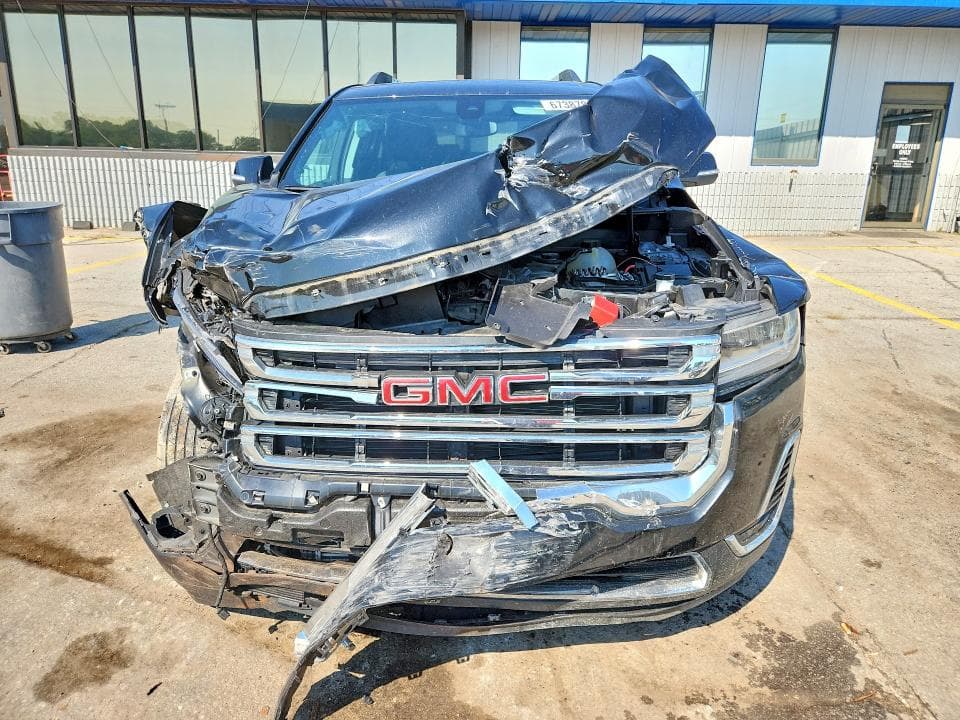2023 GMC ACADIA SLE 5