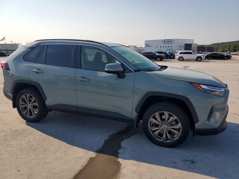 2023 TOYOTA RAV4 XLE PREMIUM 4