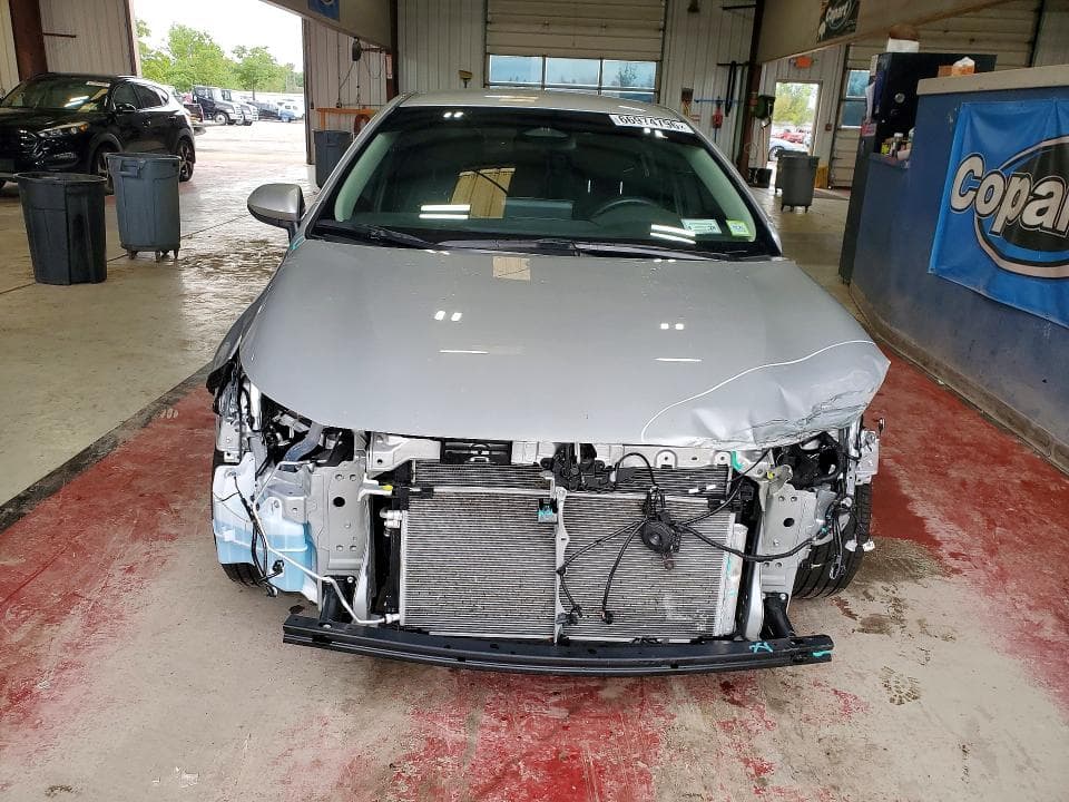 2026 TOYOTA COROLLA LE 5