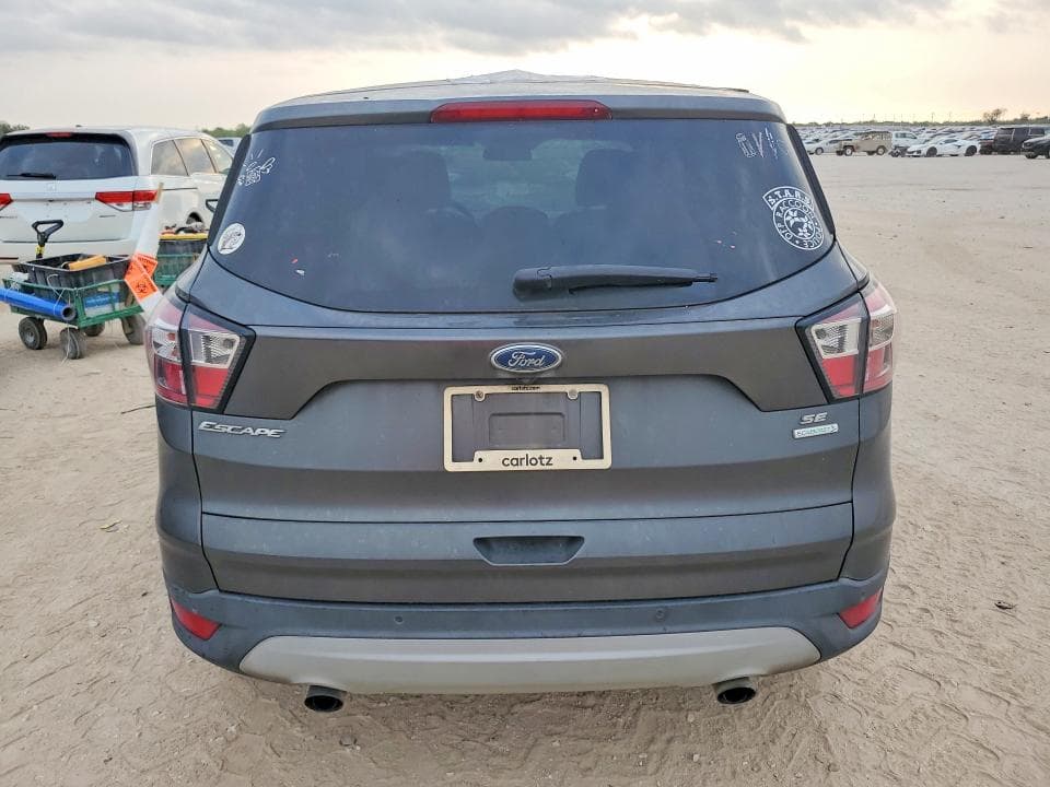 2017 FORD ESCAPE SE 6