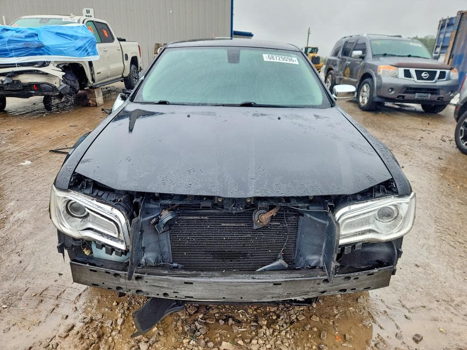 2017 CHRYSLER 300C 5