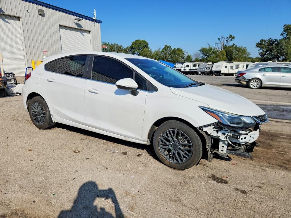 2017 CHEVROLET CRUZE LT 4