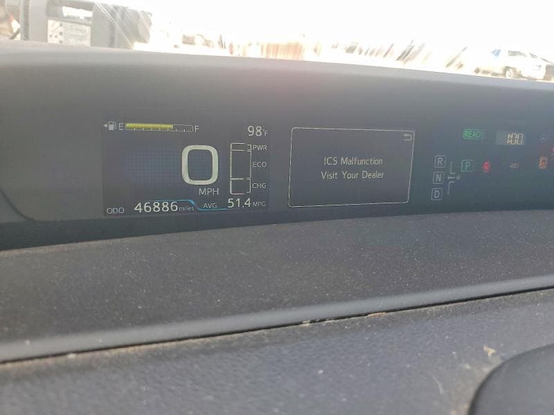 2018 TOYOTA PRIUS FOUR 9