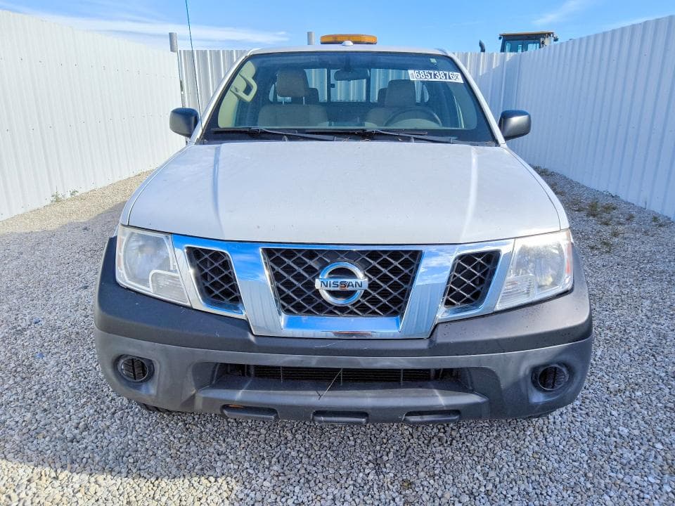 2017 NISSAN FRONTIER SV V6 5