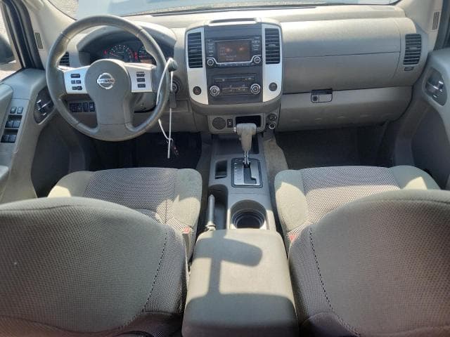 2017 NISSAN FRONTIER SV 8