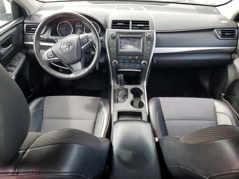 2017 TOYOTA CAMRY SE 8