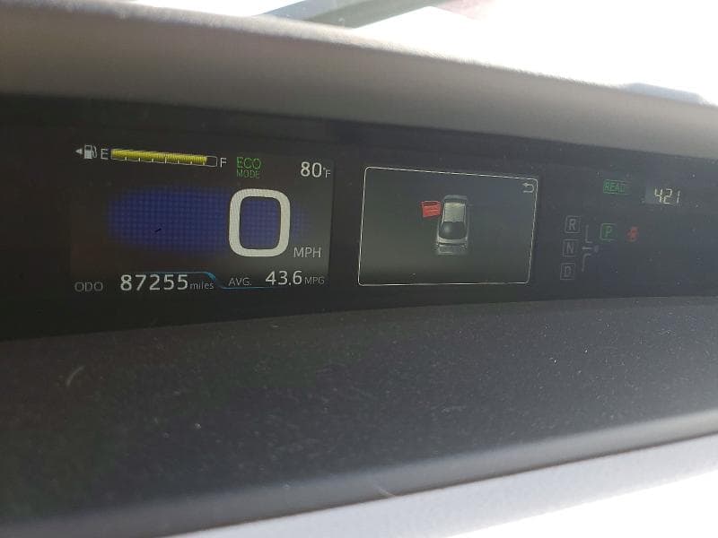 2017 TOYOTA PRIUS TWO 9