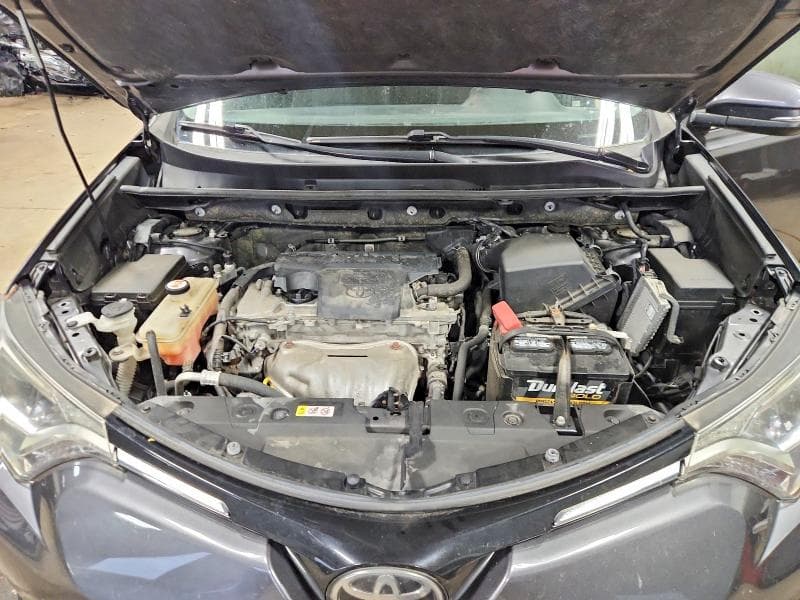 2018 TOYOTA RAV4 XLE 12