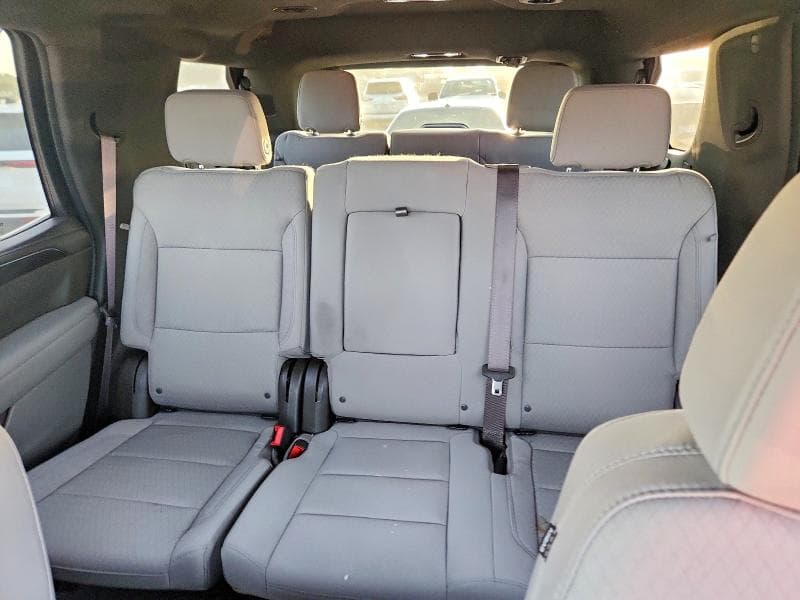 2024 GMC YUKON SLE 10
