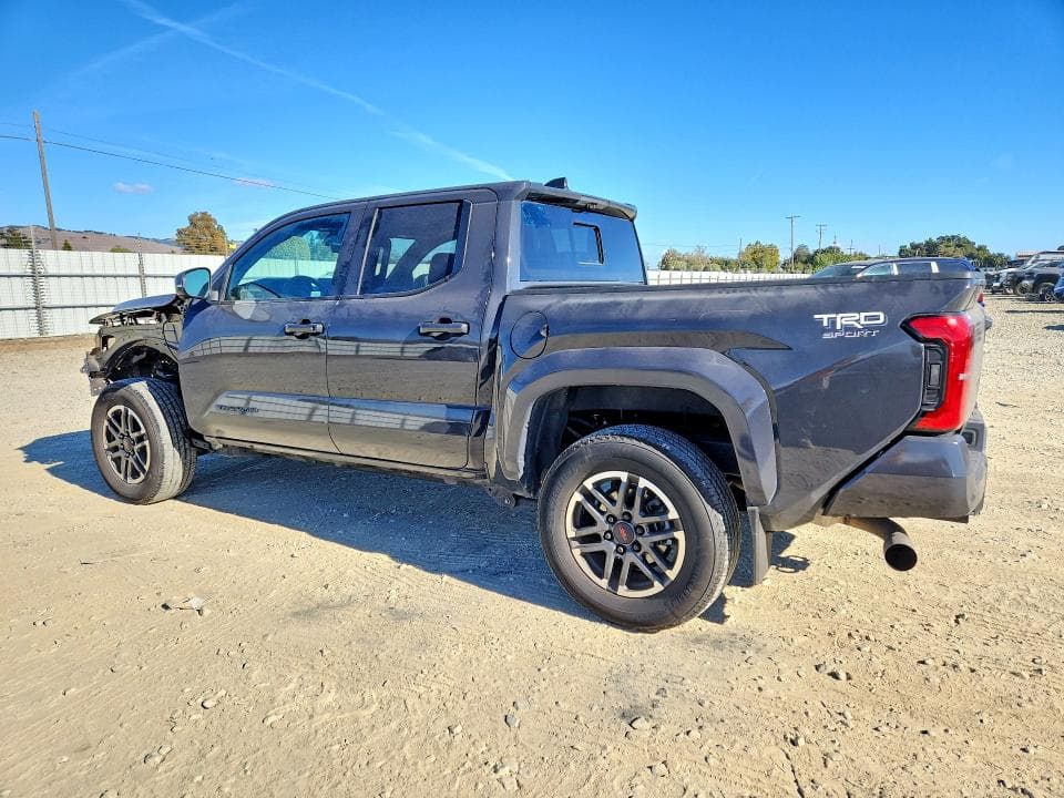 2024 TOYOTA TACOMA TRD SPORT 2