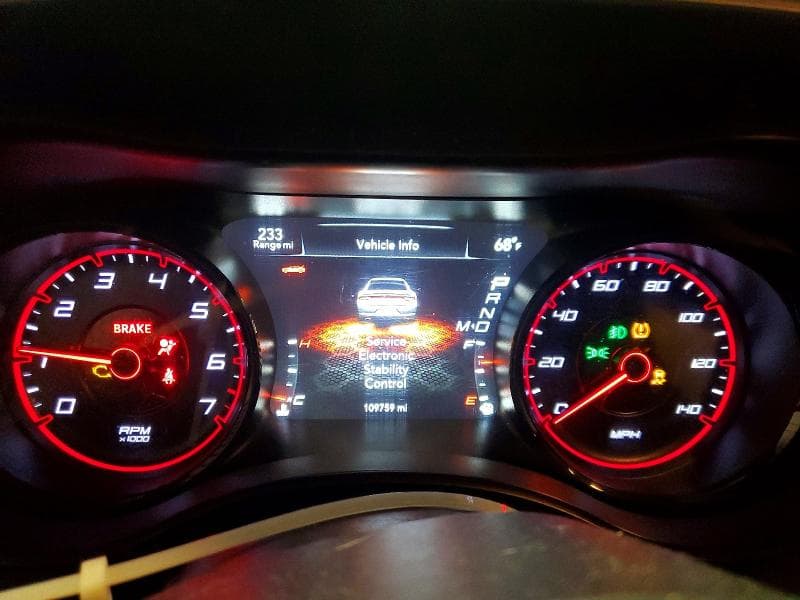 2017 DODGE CHARGER SXT 9