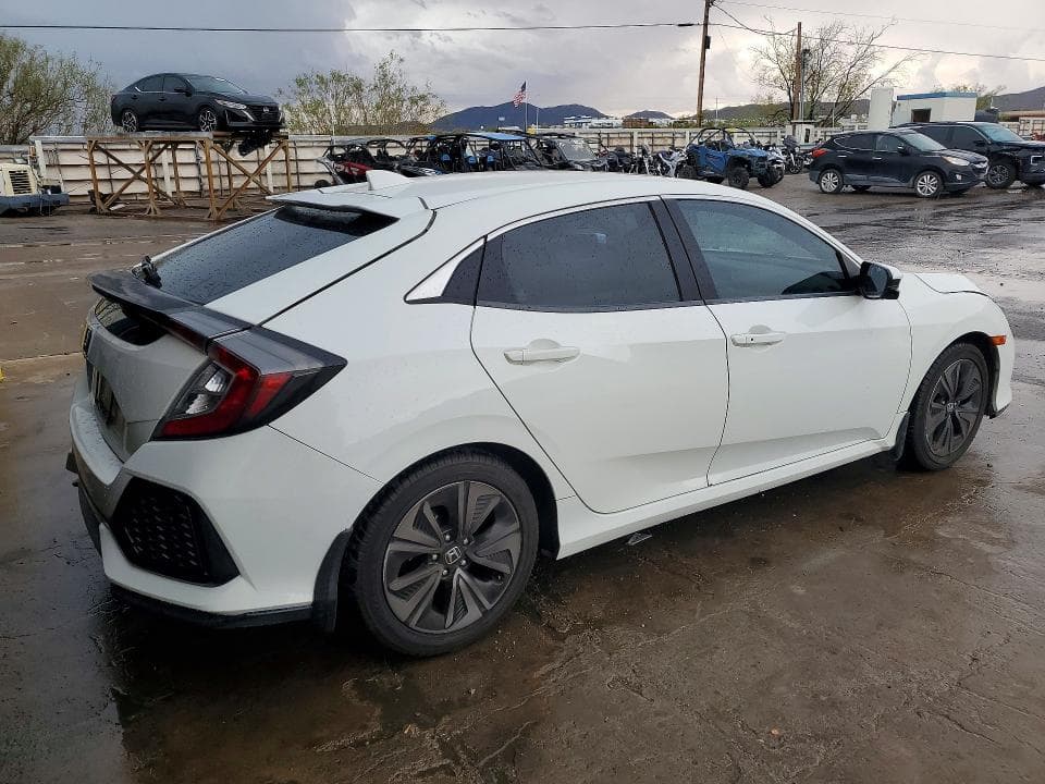 2017 HONDA CIVIC EX 3