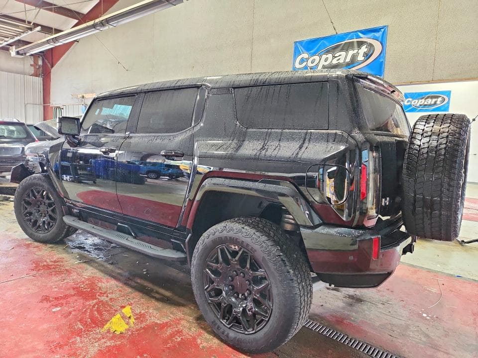 2025 GMC HUMMER SUV 2X 2