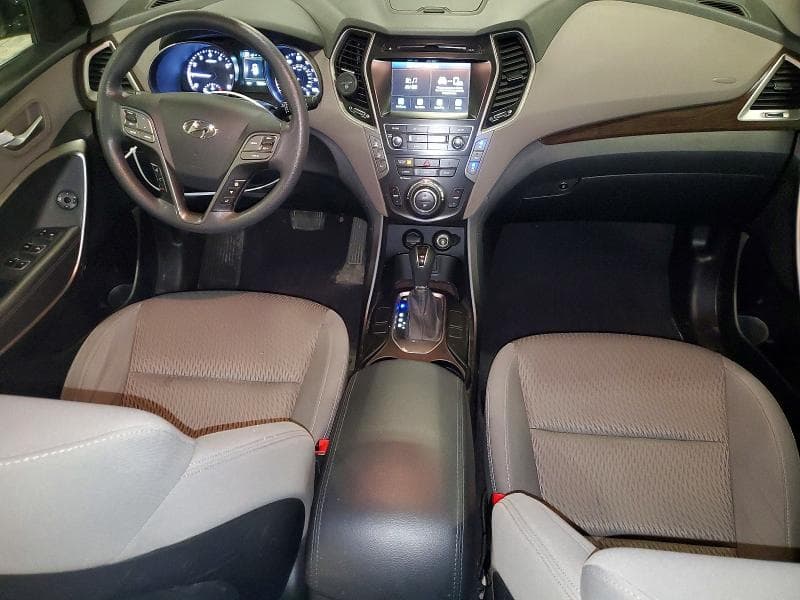 2017 HYUNDAI SANTA FE SE 8