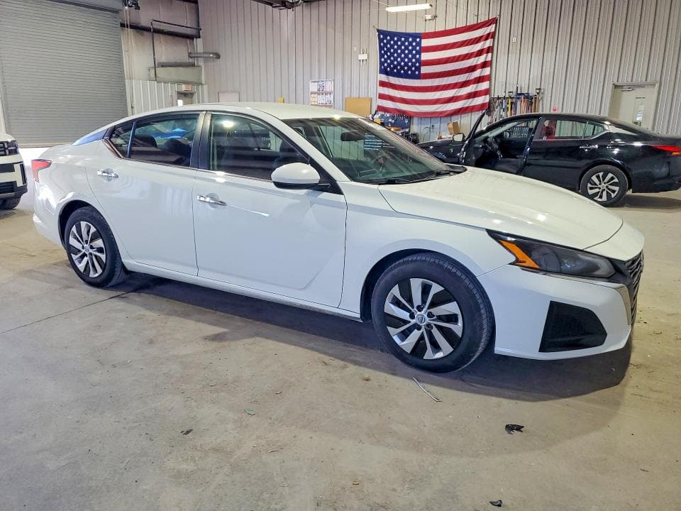 2023 NISSAN ALTIMA S 4