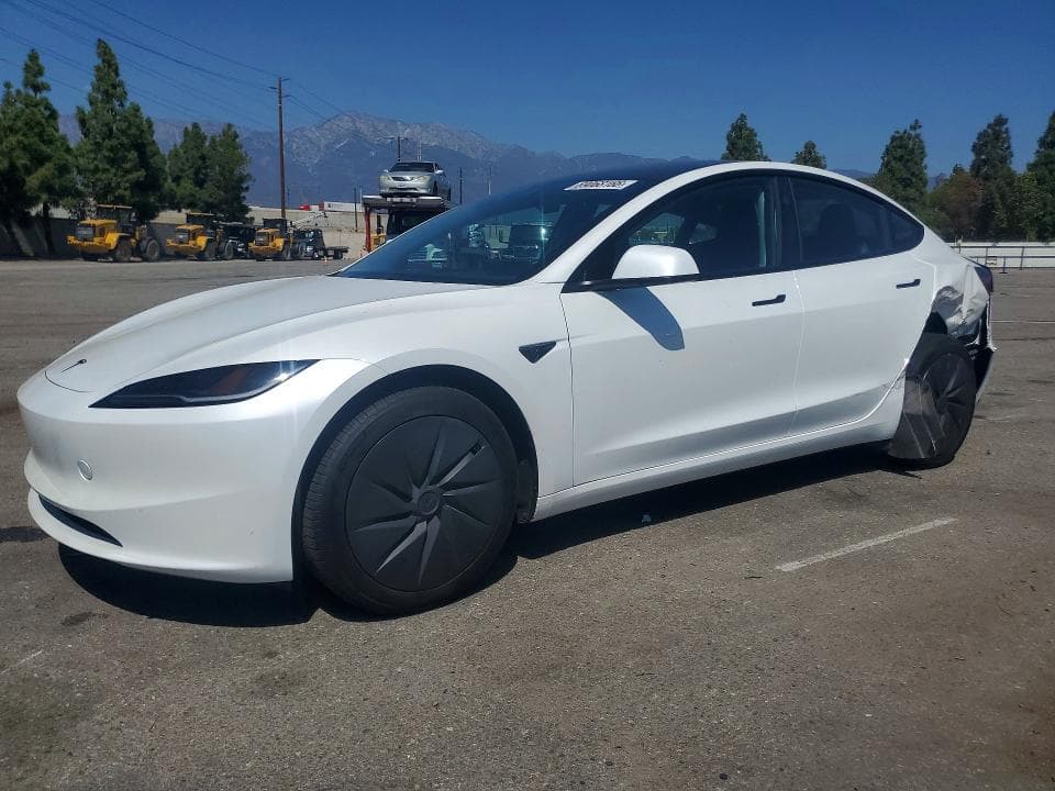 2025 TESLA MODEL 3 - 1