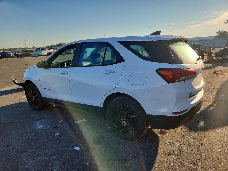 2024 CHEVROLET EQUINOX LS 2