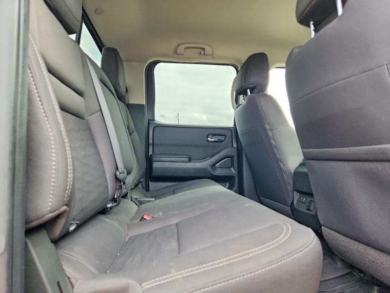 2023 NISSAN FRONTIER SV 10