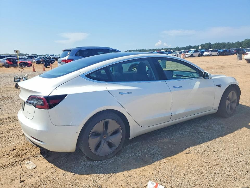 2020 TESLA MODEL 3 3