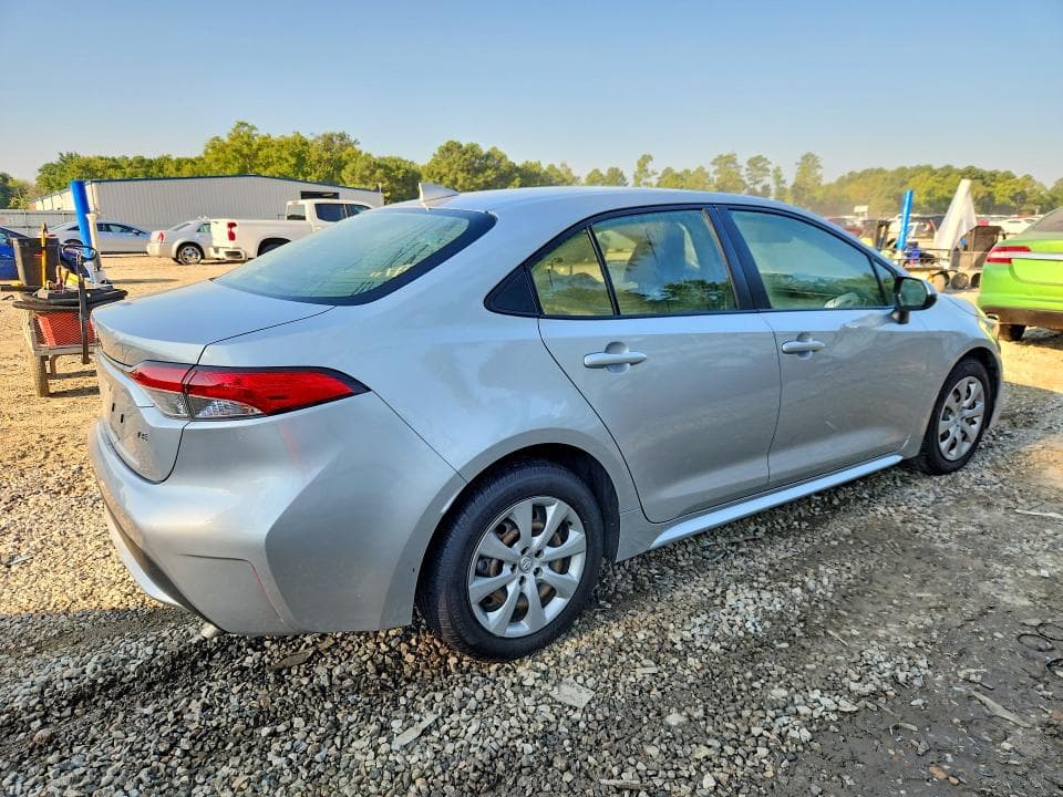 2021 TOYOTA COROLLA LE 3