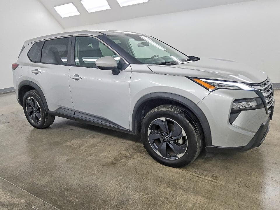 2025 NISSAN ROGUE SV 4