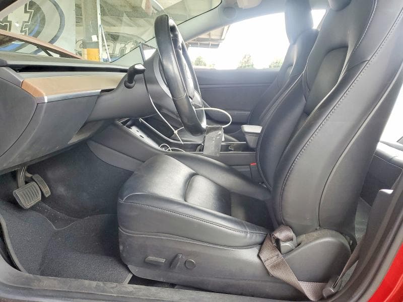2018 TESLA MODEL 3 7