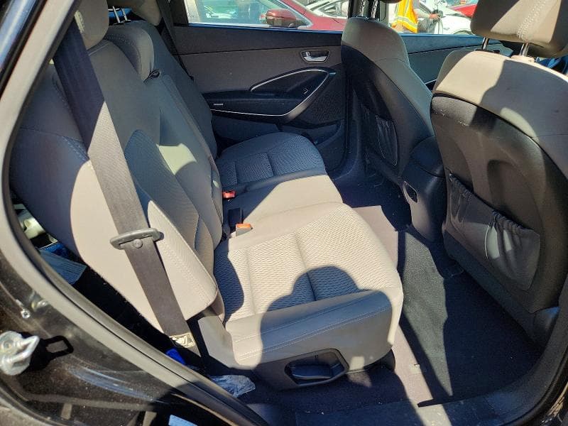 2017 HYUNDAI SANTA FE SE 11