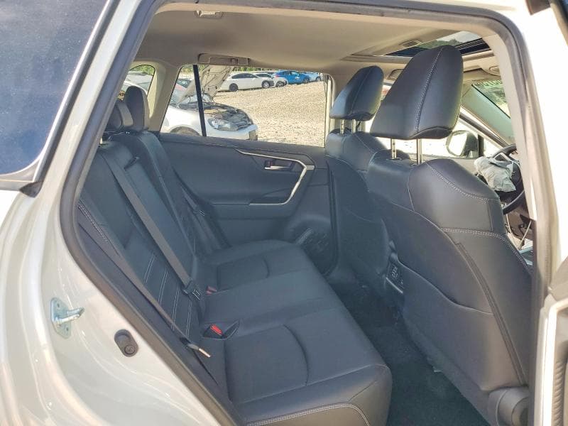 2020 TOYOTA RAV4 LIMITED 11