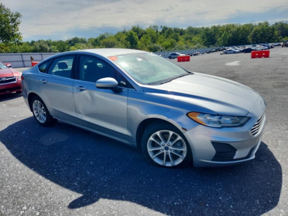 2020 FORD FUSION SE 4