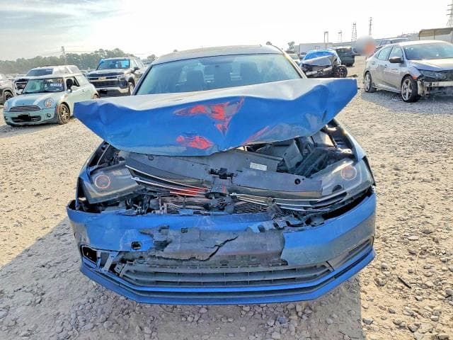 2017 VOLKSWAGEN JETTA SE 5