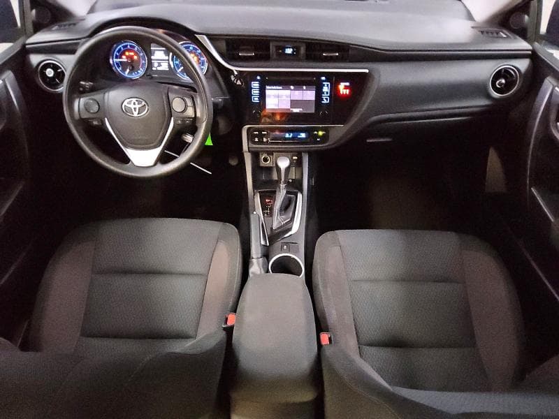 2019 TOYOTA COROLLA LE 8