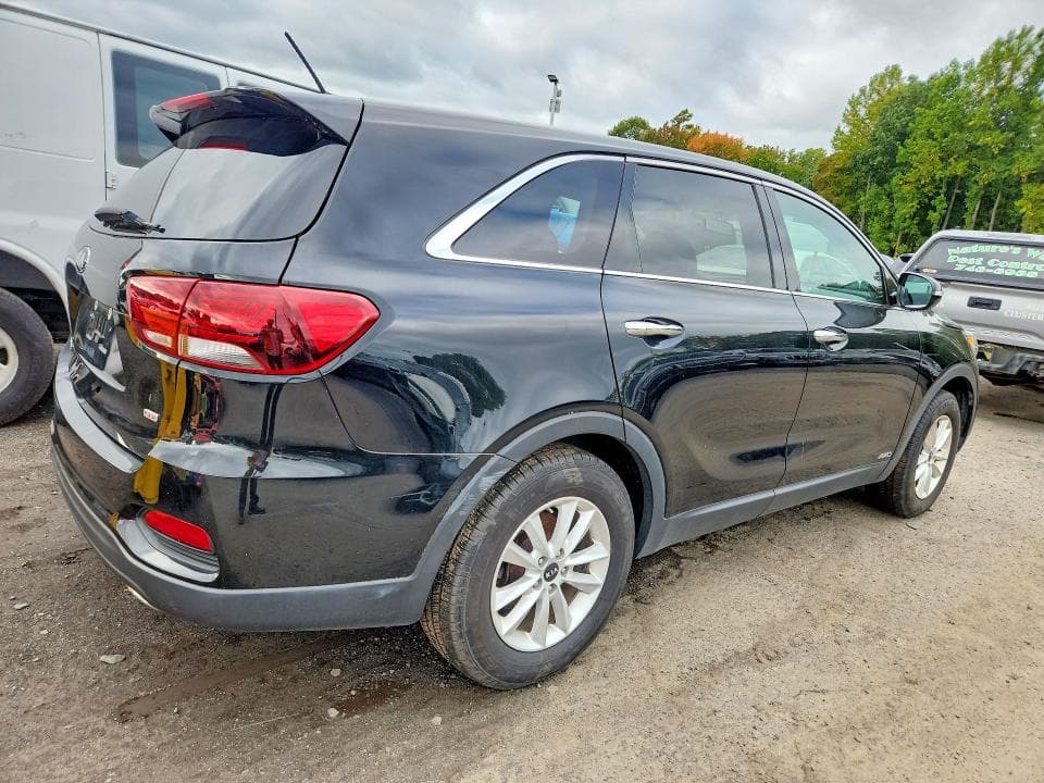2019 KIA SORENTO LX 3