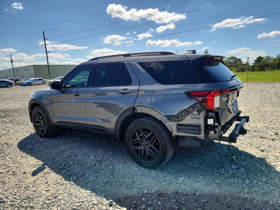 2025 FORD EXPLORER ST-LINE 2