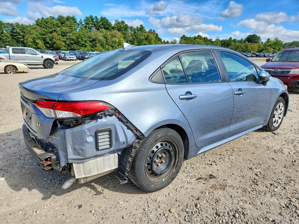 2022 TOYOTA COROLLA LE 3