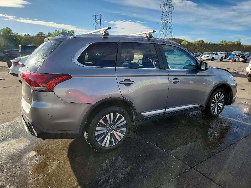 2020 MITSUBISHI OUTLANDER SE 3