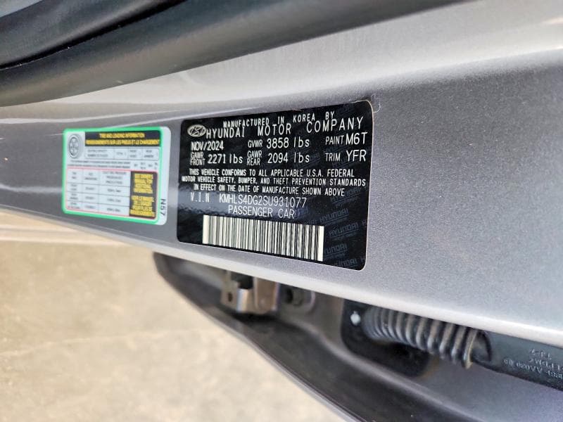 2025 HYUNDAI ELANTRA SEL 12