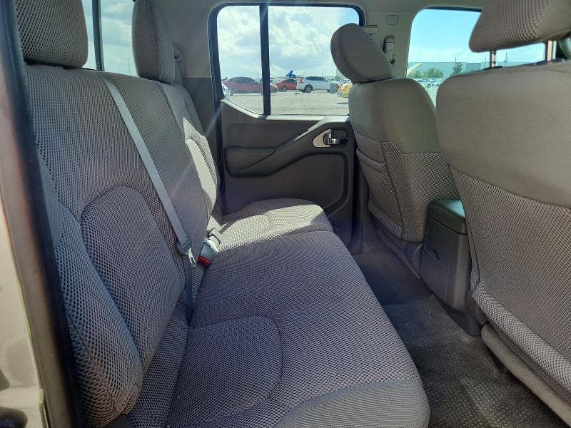 2017 NISSAN FRONTIER SV 10