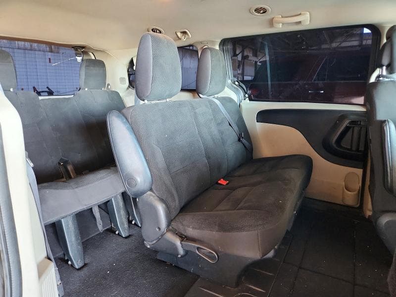 2017 DODGE GRAND CARAVAN SE 11