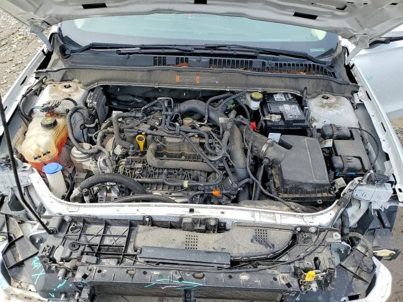 2020 FORD FUSION SE 11
